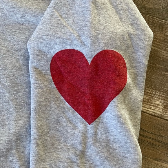Baseball heart sweatshirt. - Picture 3 of 4